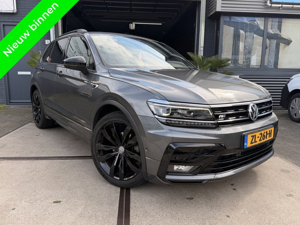 Volkswagen Tiguan 1.5 TSI R-line Panorama ACC! Inruil mogeli, Auto's, Dealer onderhouden, Euro 6, 4 cilinders, 150 pk
