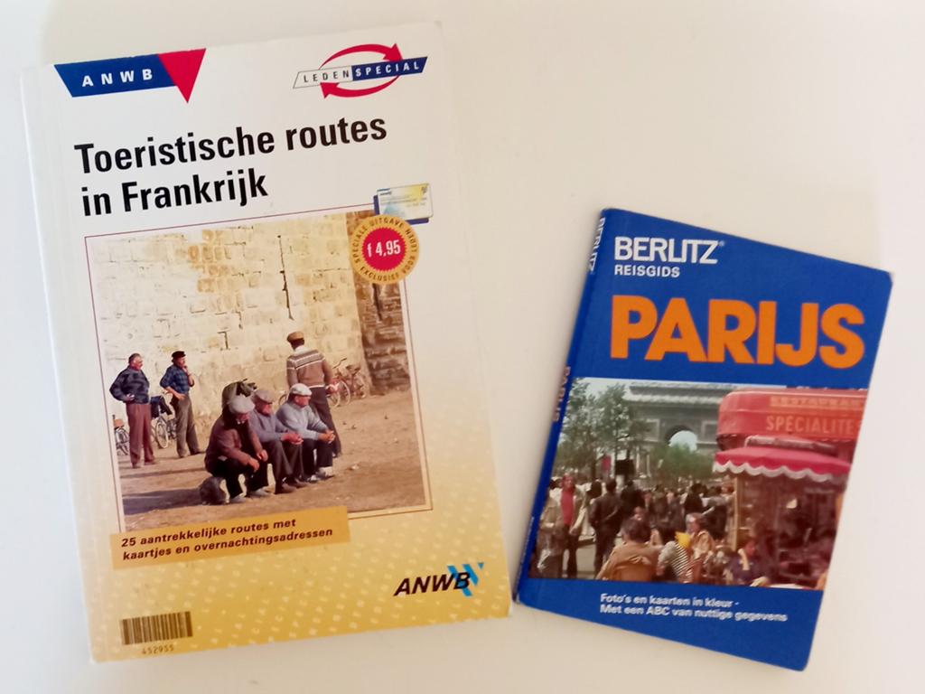 Vintage reisgidsen Parijs/Frankrijk van ANWB/BERLITZ, Boeken, Reisgidsen, Europa, Ophalen of Verzenden, Zo goed als nieuw, Reisgids of -boek