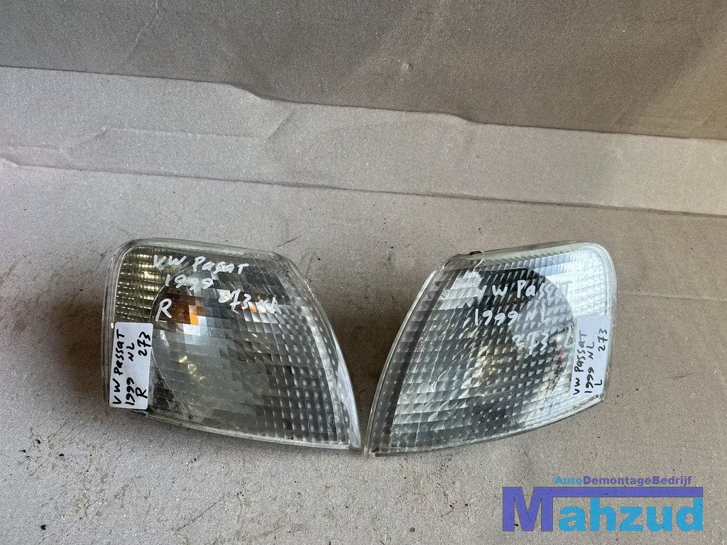VW PASSAT B5 3B2 Links rechts knipperlicht 1996-2001, Gebruikt, Volkswagen, Volkswagen AG, Berliner Ring 2
38440  Wolfsburg, DE