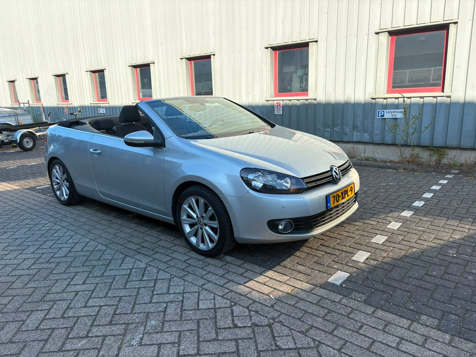 Volkswagen Golf 1.2 Cabrio - 80 KM - NAP, Voorwielaandrijving, Stof, 1321 kg, Zwart