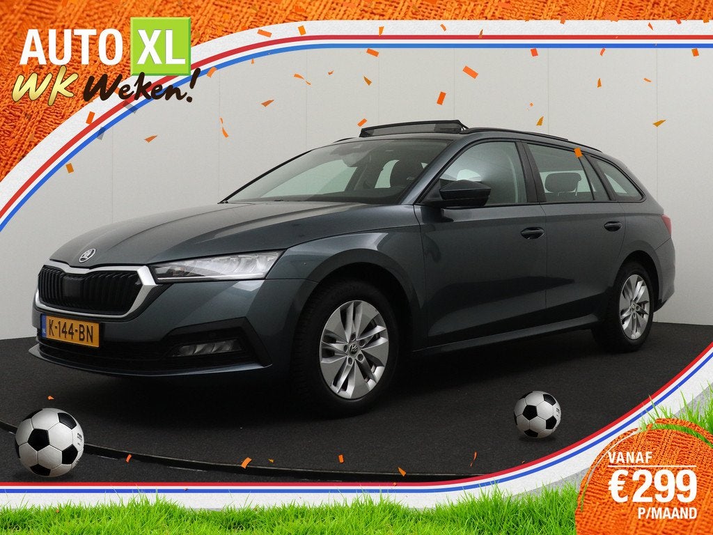 Skoda Octavia Combi 111 PK TSI Business+ Pano-dak Climate El, Auto's, Skoda, Stof, Origineel Nederlands, 3 cilinders, Zilver of Grijs