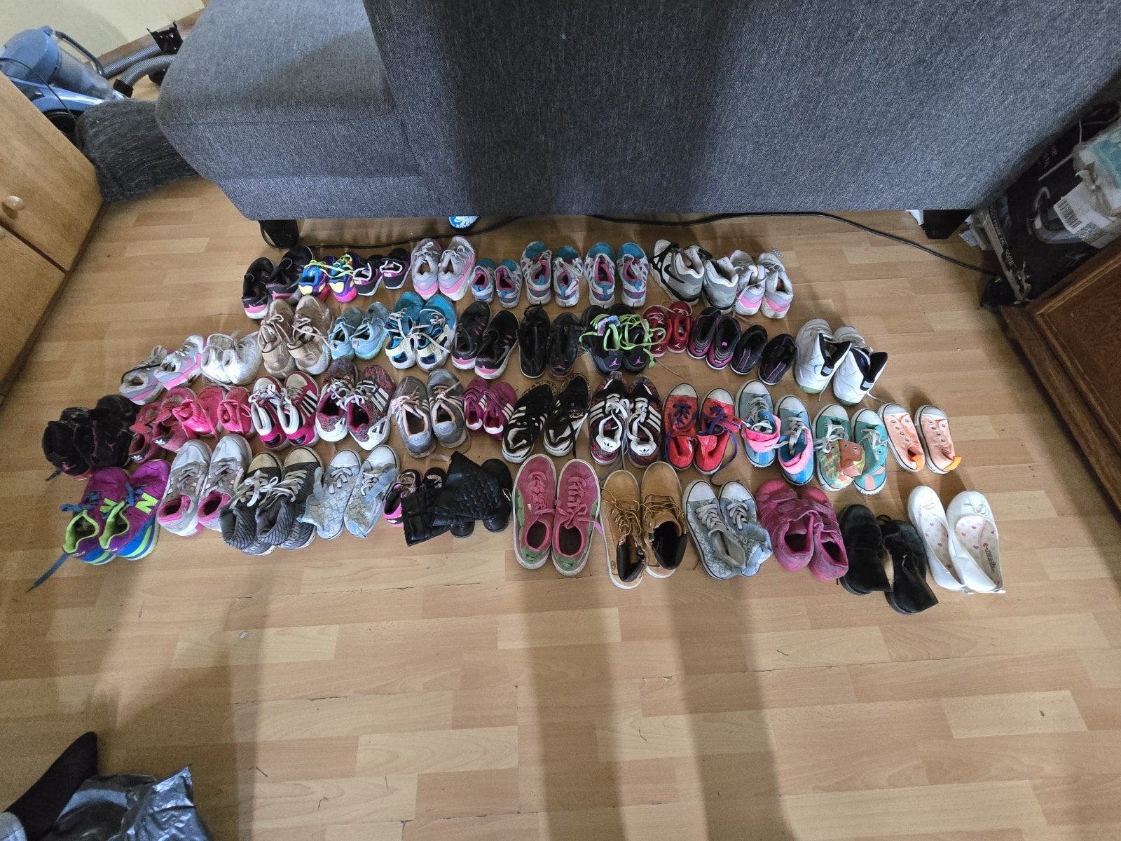 Grote partij diverse kinderschoenen - maten en stijlen, Gebruikt, Jongen of Meisje, Schoenen, Diverse merken