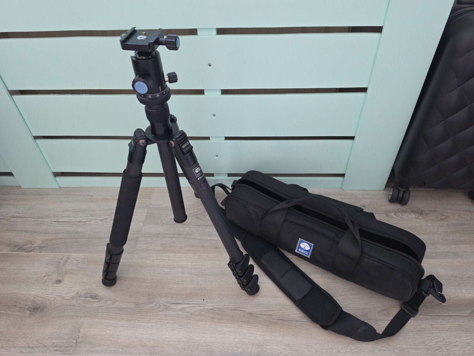 Sirui KTV-224 Carbon Statief - Nieuwstaat, Met balhoofd, Zo goed als nieuw, 150 tot 175 cm, Sirui
