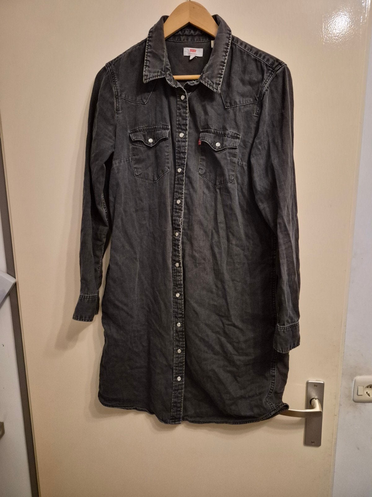 maat M merk levis, Ophalen of Verzenden, Zo goed als nieuw, Maat 38/40 (M), Blauw