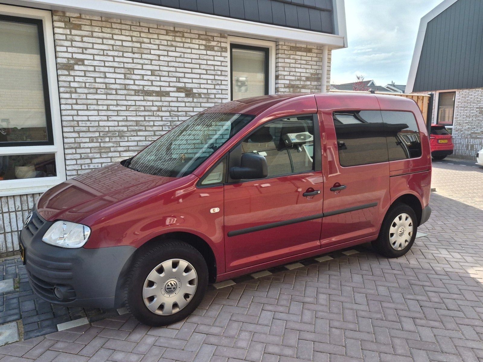 Volkswagen Caddy 1.9 TDI Life 77KW Combi 2008 Rood, Auto's, Voorwielaandrijving, 1380 kg, 4 cilinders, Volkswagen
