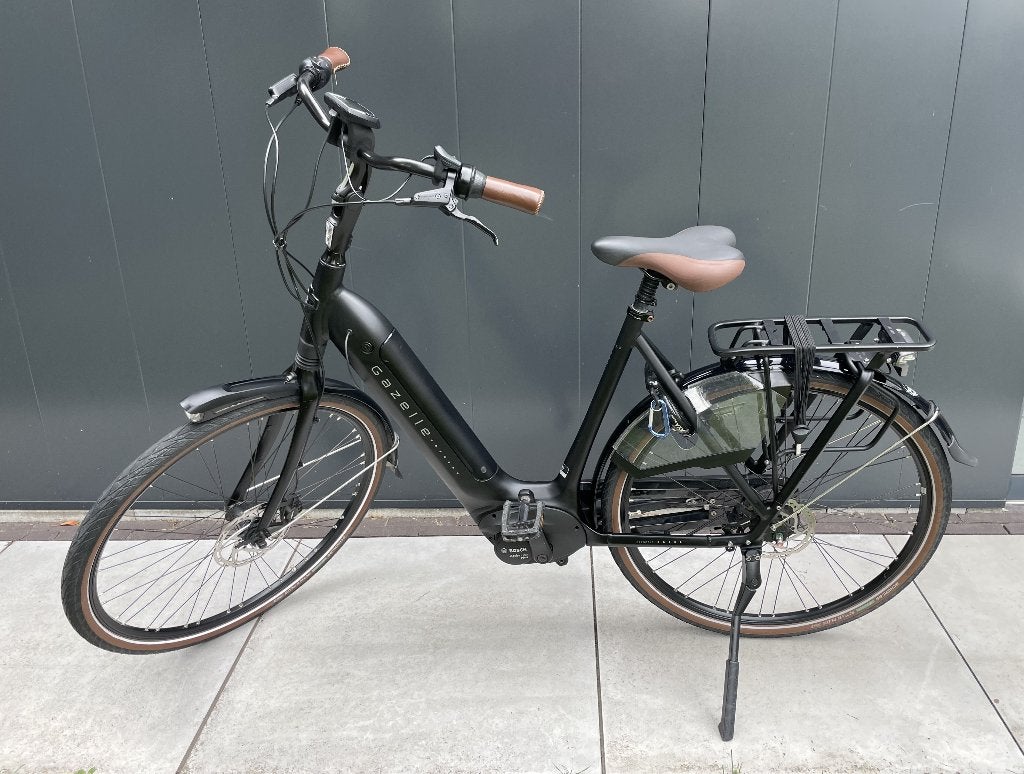 Gazelle Grenoble C8 HMB, maat 57, 2023, recent beurt, Ophalen, Zo goed als nieuw, 50 km per accu of meer, 55 tot 59 cm