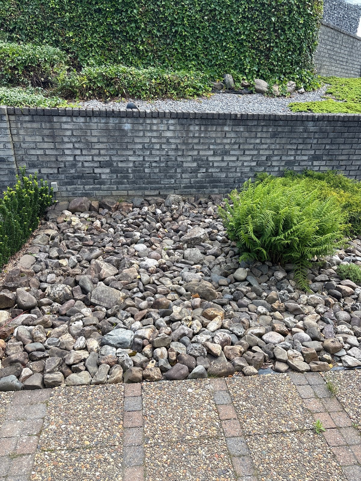 Gratis Keien af te halen in Simpelveld, Tuin en Terras, Ophalen, Gebruikt, Grijs, Kei