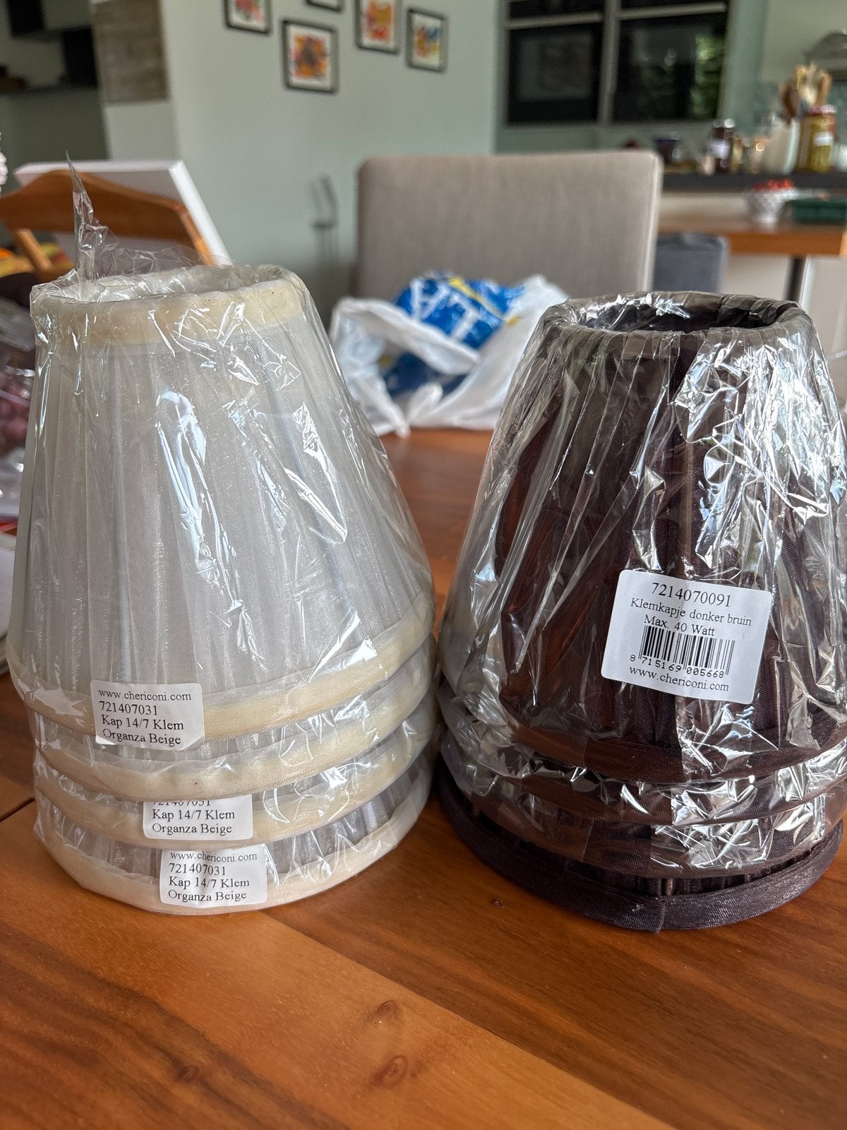 8 Klemkapjes: 4 Bruin & 4 Beige Organza Lampenkappen, Huis en Inrichting, Ophalen of Verzenden, Nieuw, Bruin, Textiel