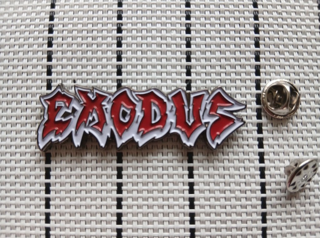 Exodus vrij mooie  shaped logo pin speld badge n3 metal, Ophalen of Verzenden, Nieuw, Overige typen