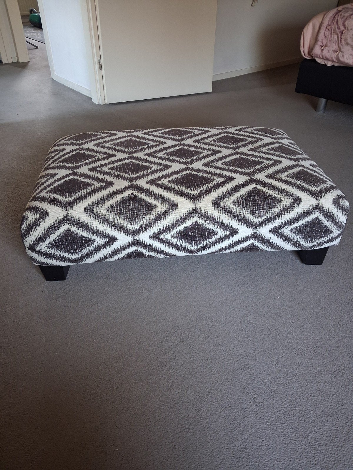 poef 95/60 zwart crème als nieuw, 90 cm, Eenpersoons, Zwart, Ophalen of Verzenden