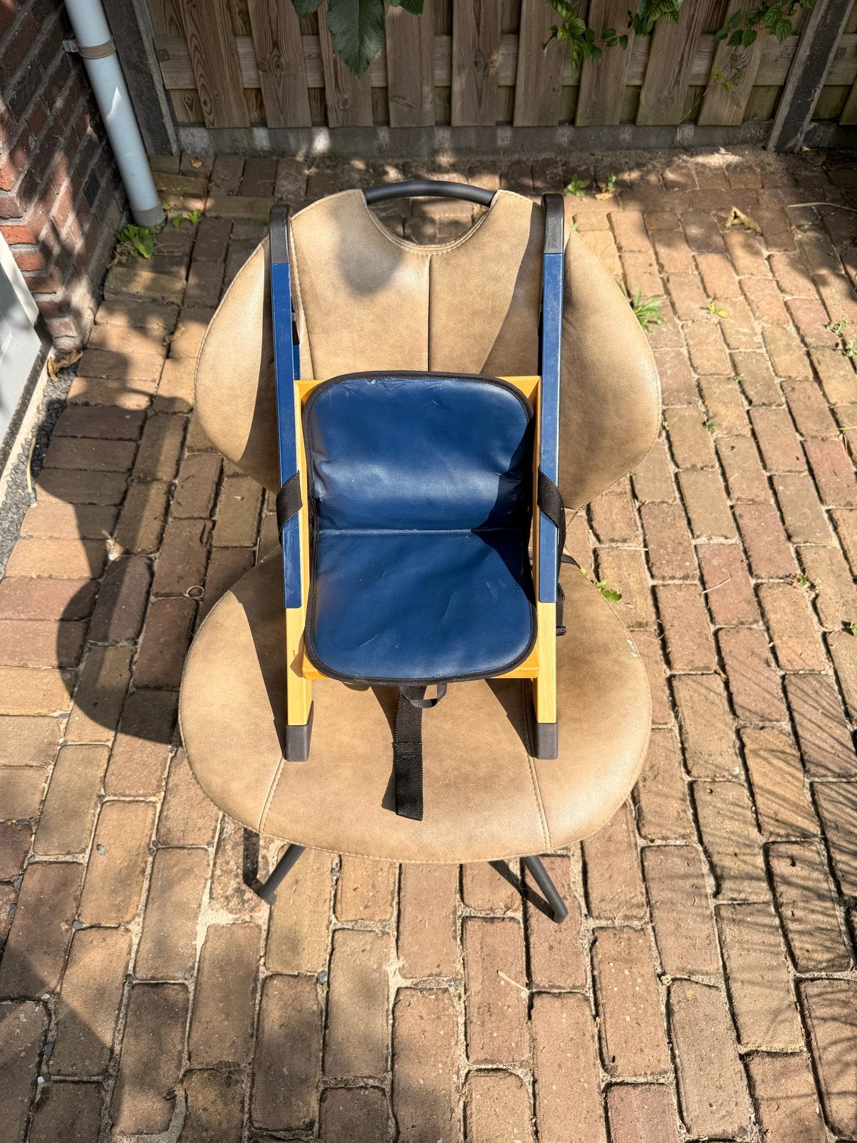 Handysitt transportvriendelijke kinderstoel, Kinderen en Baby's, Kinderstoelen, Ophalen of Verzenden, Gebruikt, Inklapstoel, Aanschuifbaar
