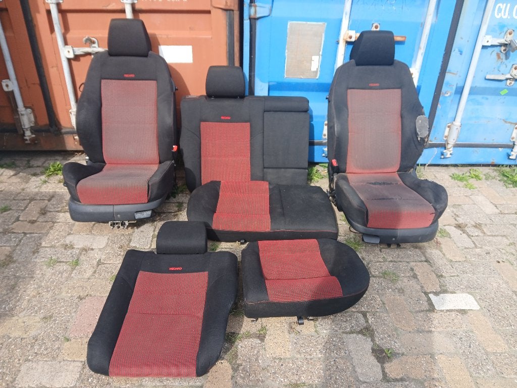 Recaro interieur rood golf 4, Auto-onderdelen, Ophalen, Nieuw, Volkswagen