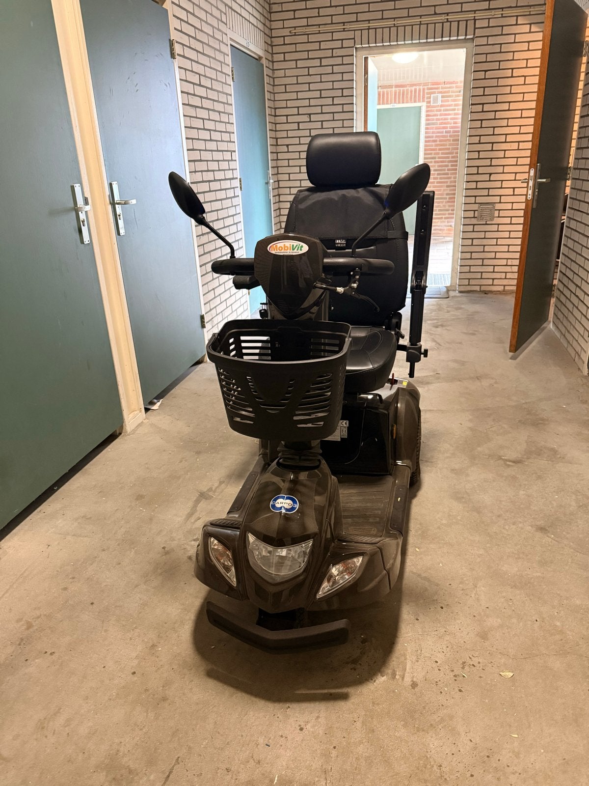 Scootmobiel Vermeiren Carpo 3 limited edition - bijna nieuw, Ophalen, Zo goed als nieuw, 16 km/u of meer, 46 km of meer