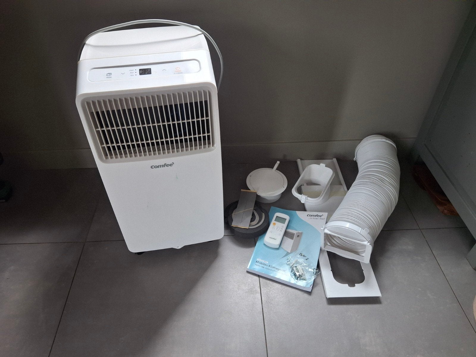Comfee mobiele airco, Witgoed en Apparatuur, Airco's, Ophalen, 3 snelheden of meer, Zo goed als nieuw, Afstandsbediening