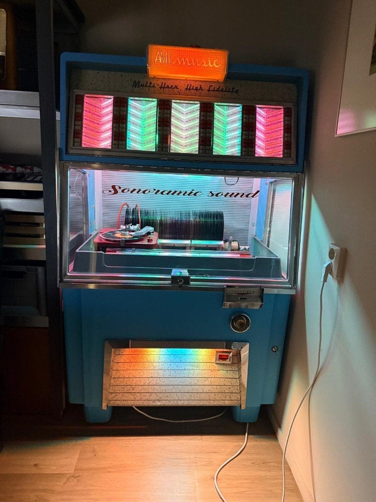 AMI F-120 jukebox 1954 – nagekeken & prima werkend, Verzamelen, Automaten | Jukeboxen, Ophalen, Gebruikt, 1950 tot 1960, Ami