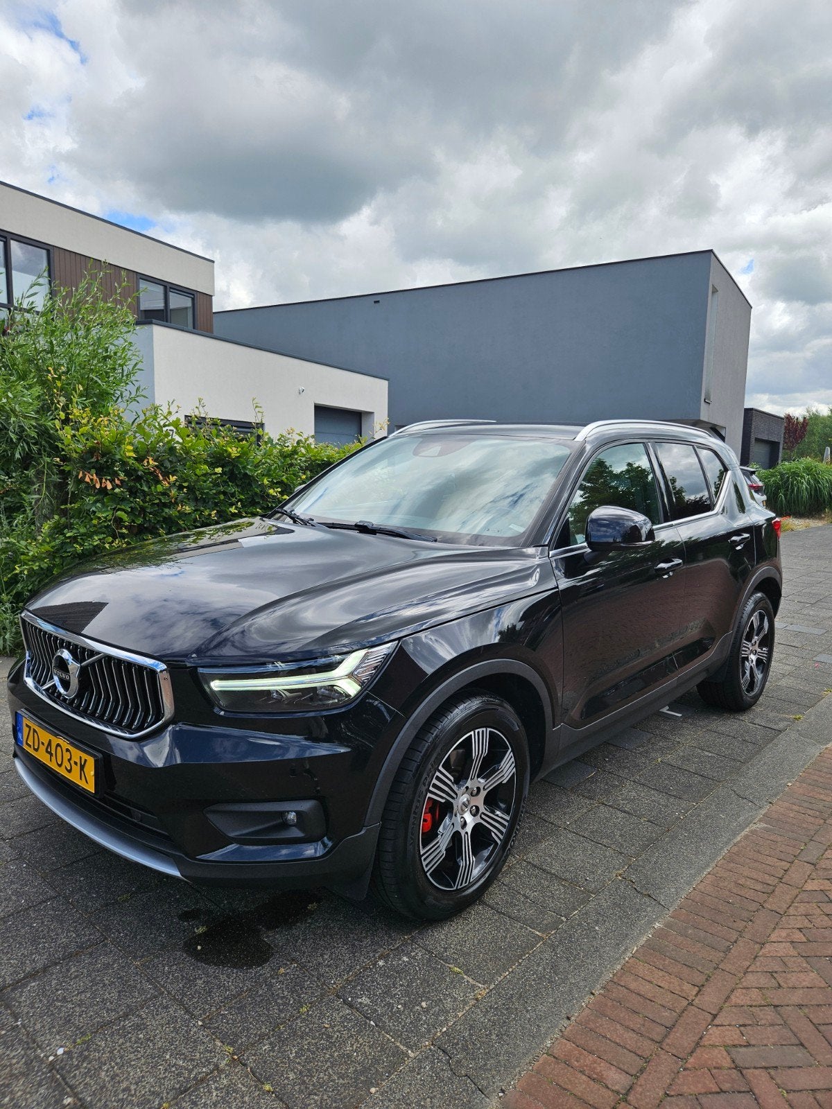 Volvo XC40 - 2.0 - T4 Inscription, Auto's, Volvo, 1800 kg, 1969 cc, Zwart, Particulier