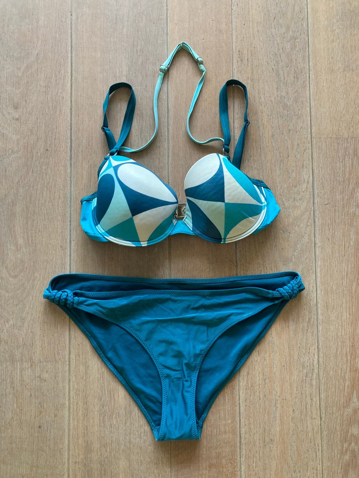 SAPPH Bikini - Cup C, Broekje M - Spaghetti & Halter, Ophalen of Verzenden, Gedragen, Meerkleurig, Bikini