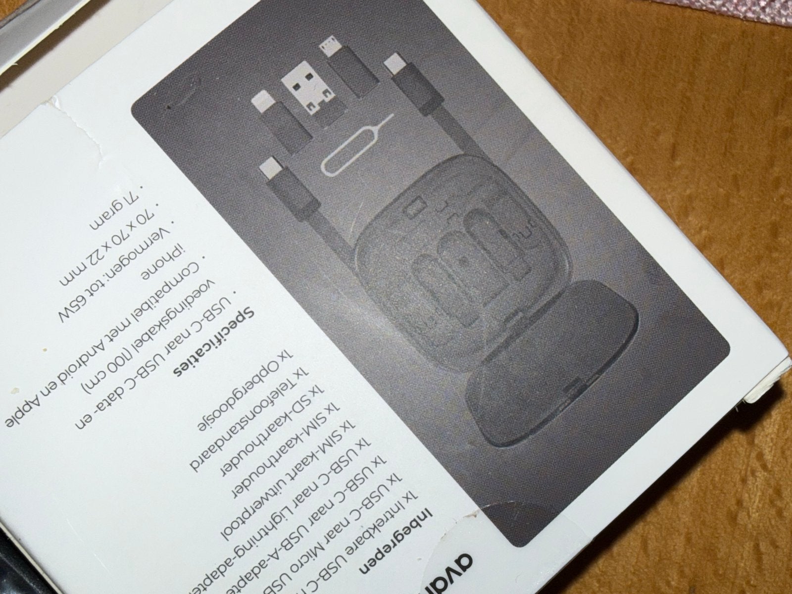 Avanca USB-C Hub met diverse adapters en SIM-tool, Ophalen of Verzenden, Nieuw, Snoer of kabel