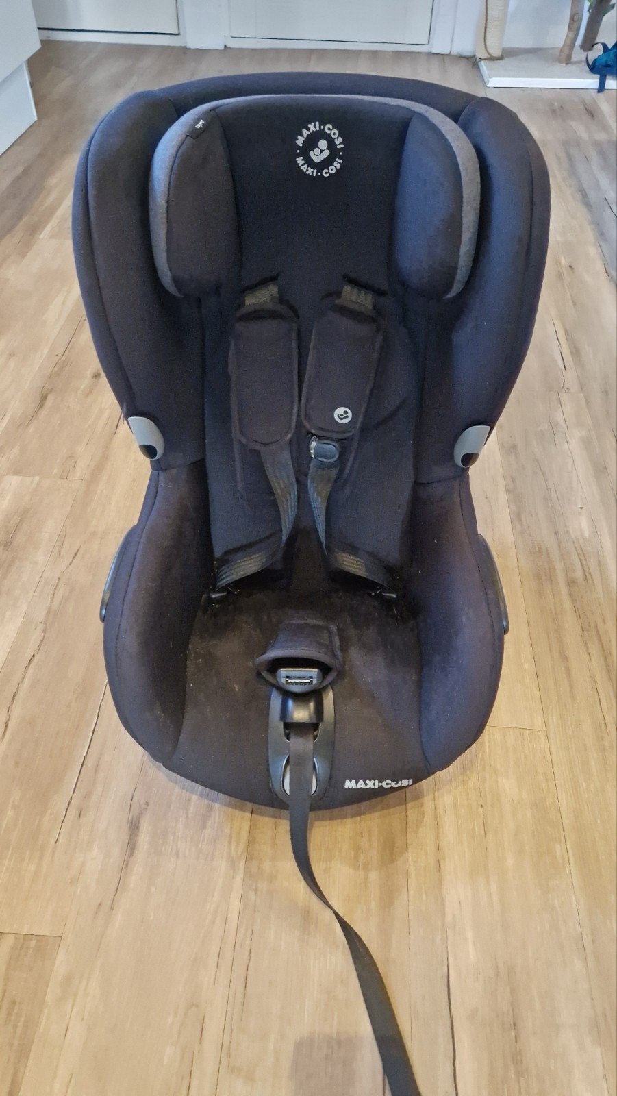 Maxi-Cosi Axiss - Zeer netjes, Ophalen, Verstelbare rugleuning, Autogordel, 9 t/m 18 kg