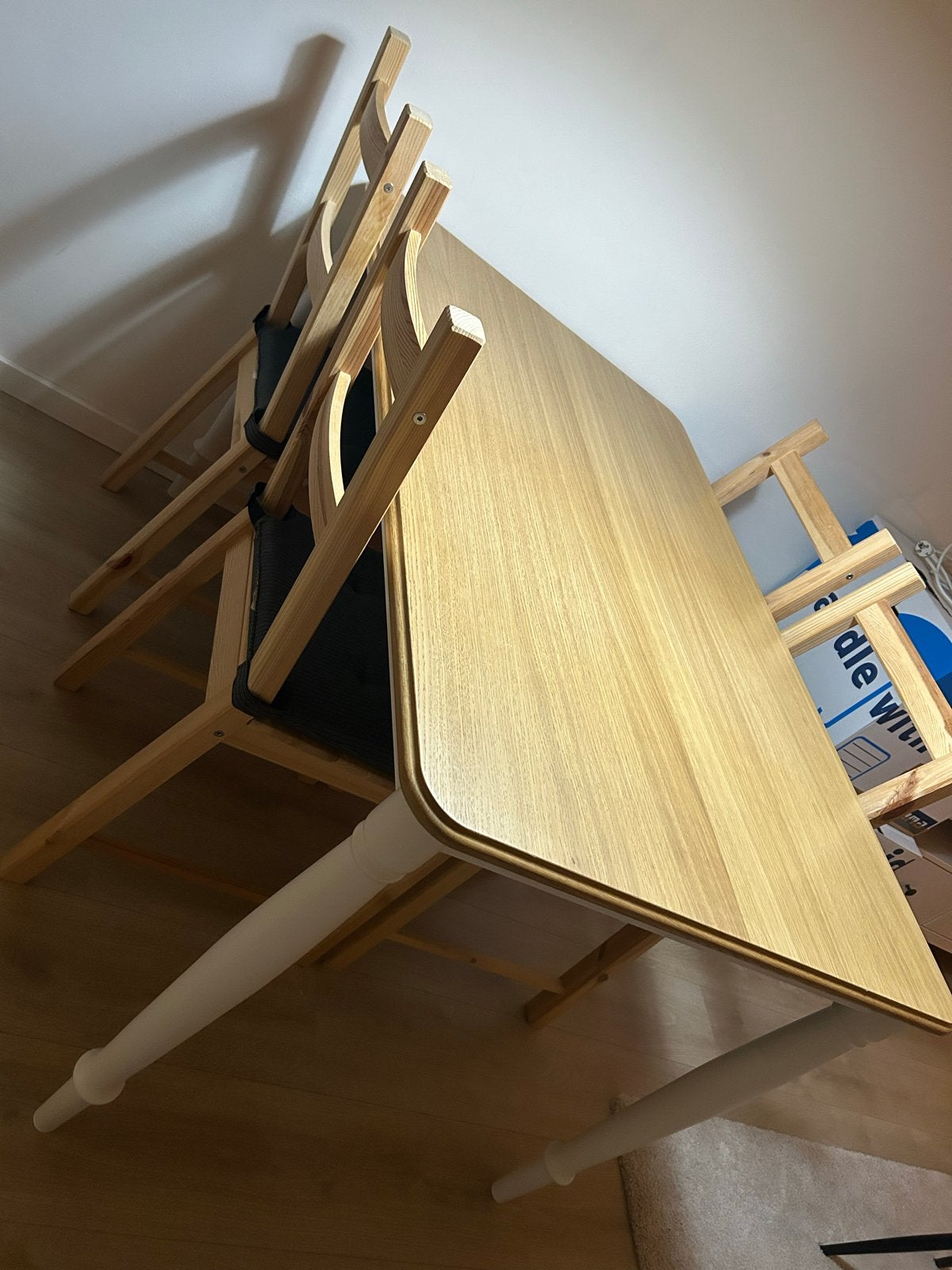 IKEA Lerhamn eettafel met 4 Adde stoelen en kussens, Huis en Inrichting, Ophalen, 100 tot 150 cm, Eikenhout, 50 tot 100 cm