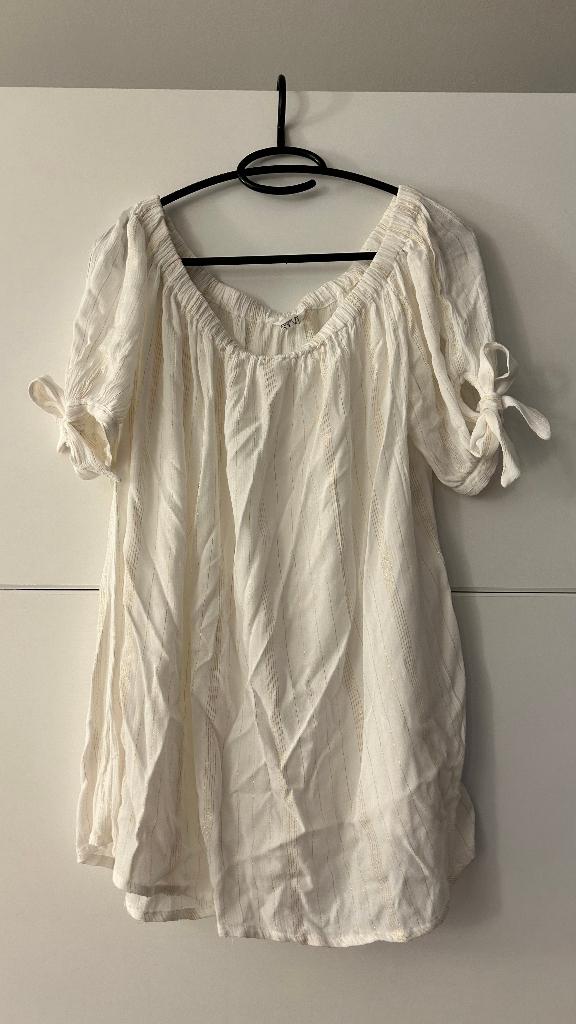 FSTVL witte blouse met strikmouwen, Wit, Maat 42/44 (L), Ophalen of Verzenden, FSTVL