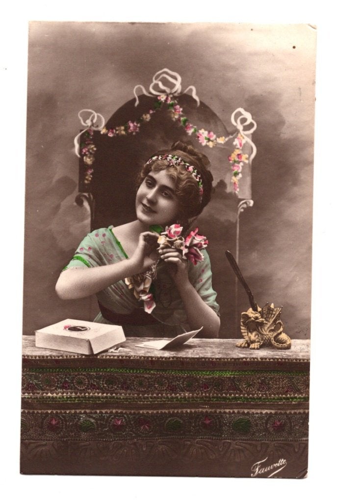 Oude Ansichtkaart Fauvette Dame aan Kaptafel Gelopen, Ophalen of Verzenden, Voor 1920, Gelopen, Overige thema's