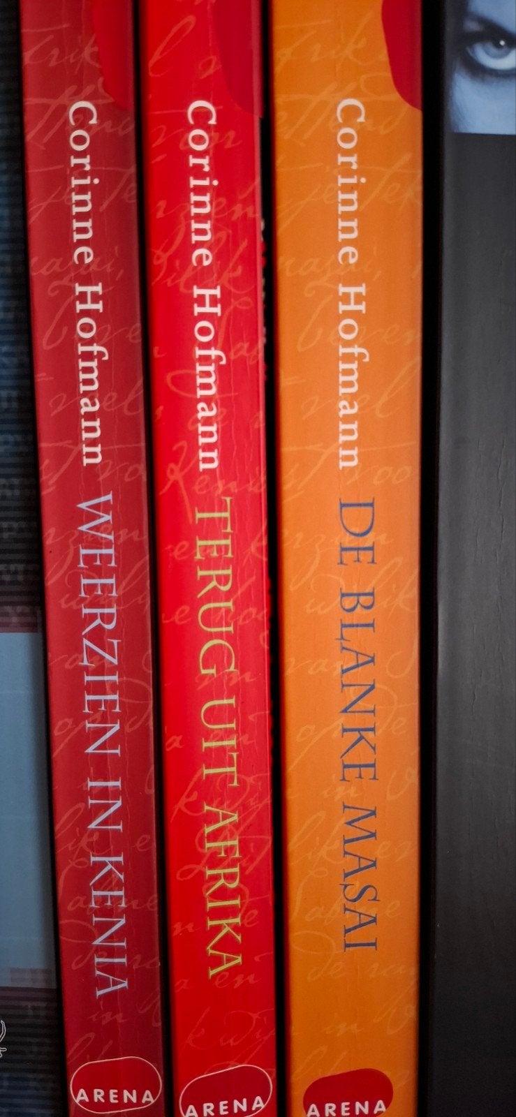 Corinne Hofmann -De Blanke Masai, Terug uit Afrika, Weerzien, Boeken, Ophalen of Verzenden, Gelezen, Corinne Hofmann, Europa overig