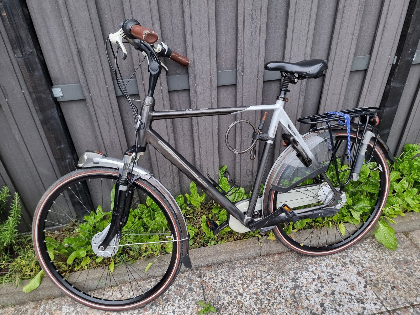 Gazelle herenfiets 28 inch, Fietsen en Brommers, Fietsen | Heren | Herenfietsen, Ophalen, Zo goed als nieuw, Gazelle, Versnellingen
