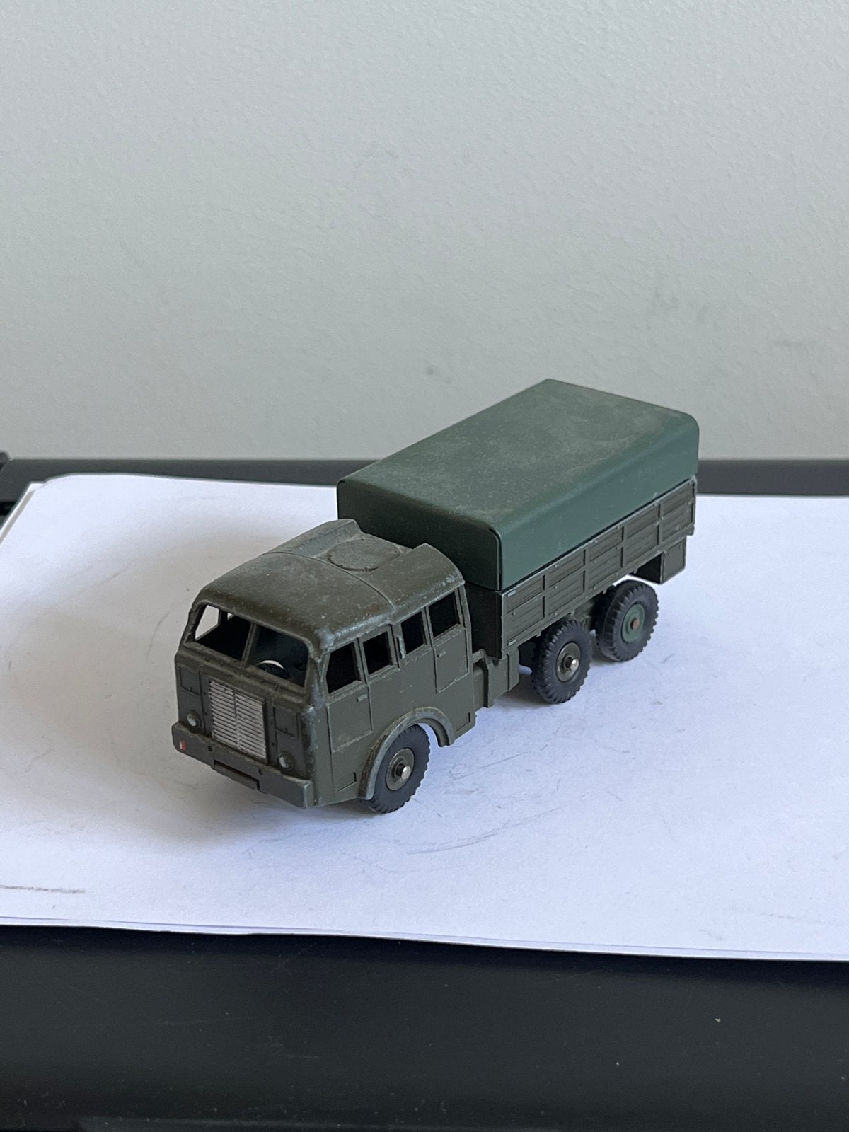Dinky Toys Berliet Tous Terrains Legertruck - Vintage, Hobby en Vrije tijd, Ophalen of Verzenden, Gebruikt