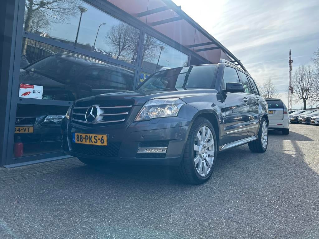 Mercedes-Benz GLK 2.1 CDI Glk220 AUT 2011 ( export price ), Auto's, Automaat, Zwart, 2000 kg, Bedrijf