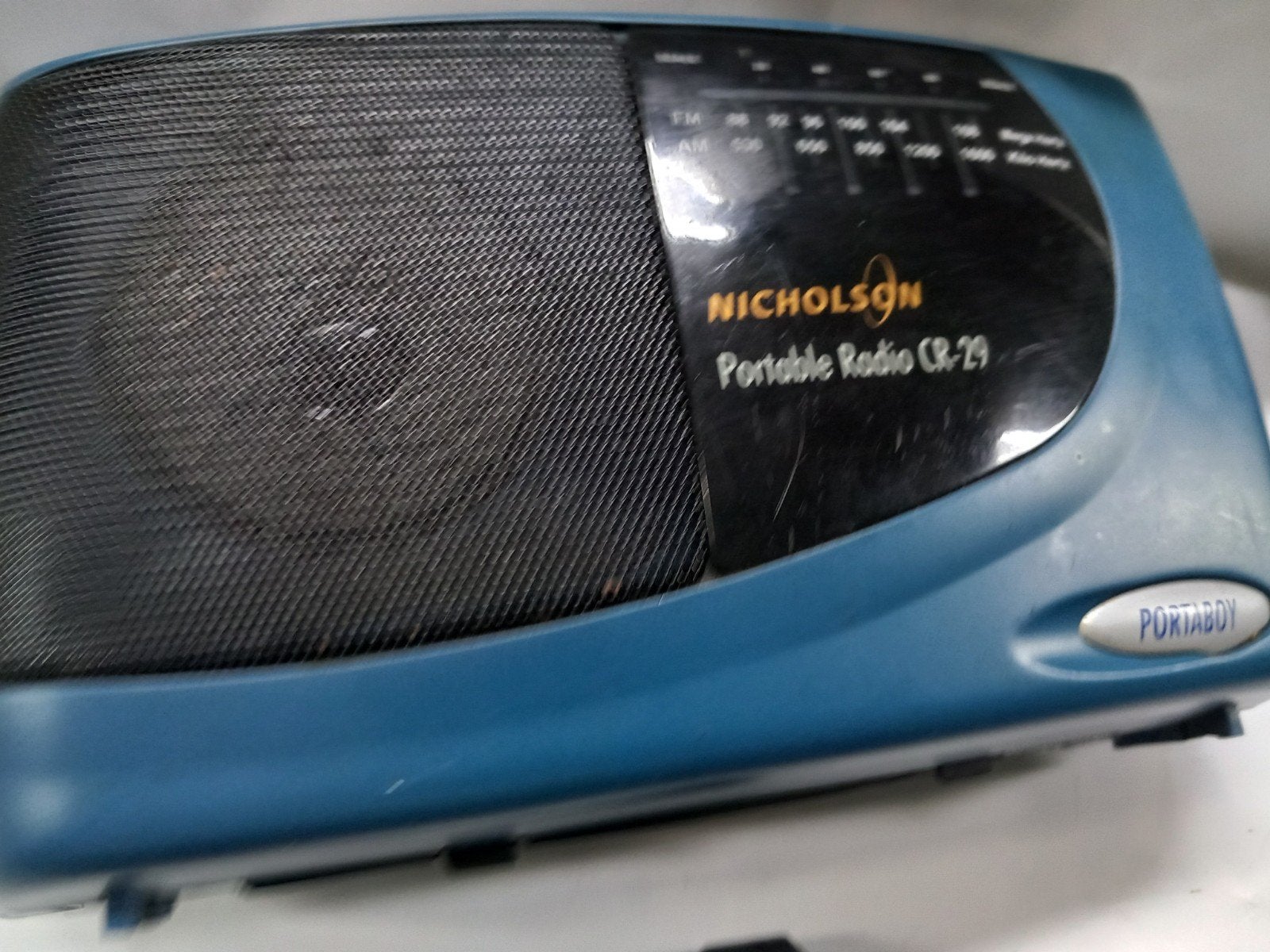 Nicholson Portable Radio CR-29 - Werkt op 220V of batterijen, Ophalen of Verzenden, Gebruikt, Transistorradio