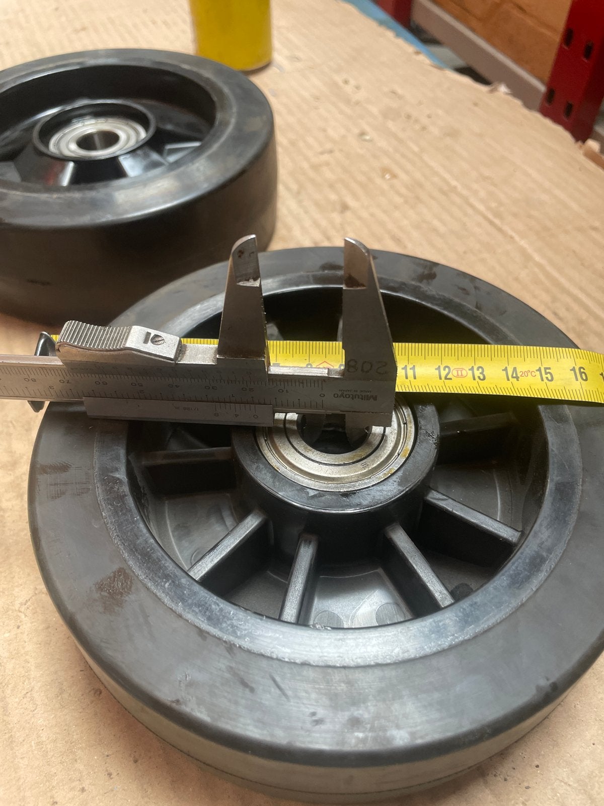 Zware industriële wielen met lagers - 2 stuks, Hobby en Vrije tijd, Overige Hobby en Vrije tijd, Nieuw, Ophalen