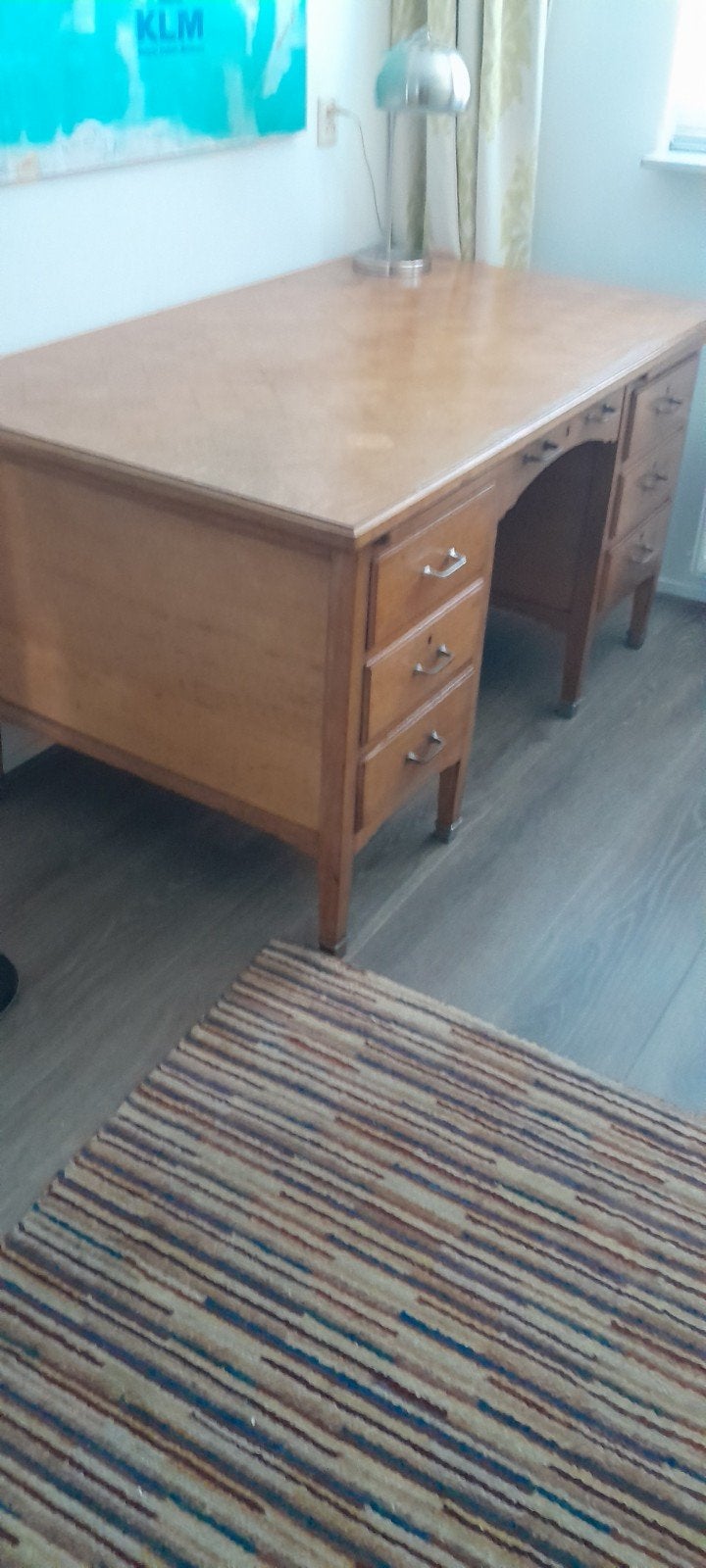 Vintage houten bureau met lades, Huis en Inrichting, Bureaus, Ophalen, Gebruikt, Hout, Overige merken