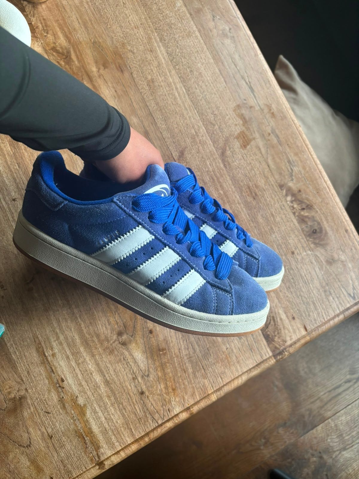 Zgan Adidas Campus sneakers - vallen als maat 41, Ophalen of Verzenden, Zo goed als nieuw, Blauw, Sneakers of Gympen