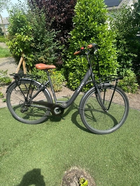 Fiets (Merk Altec), Velgrem, 47 tot 50 cm, Versnellingen, Zo goed als nieuw