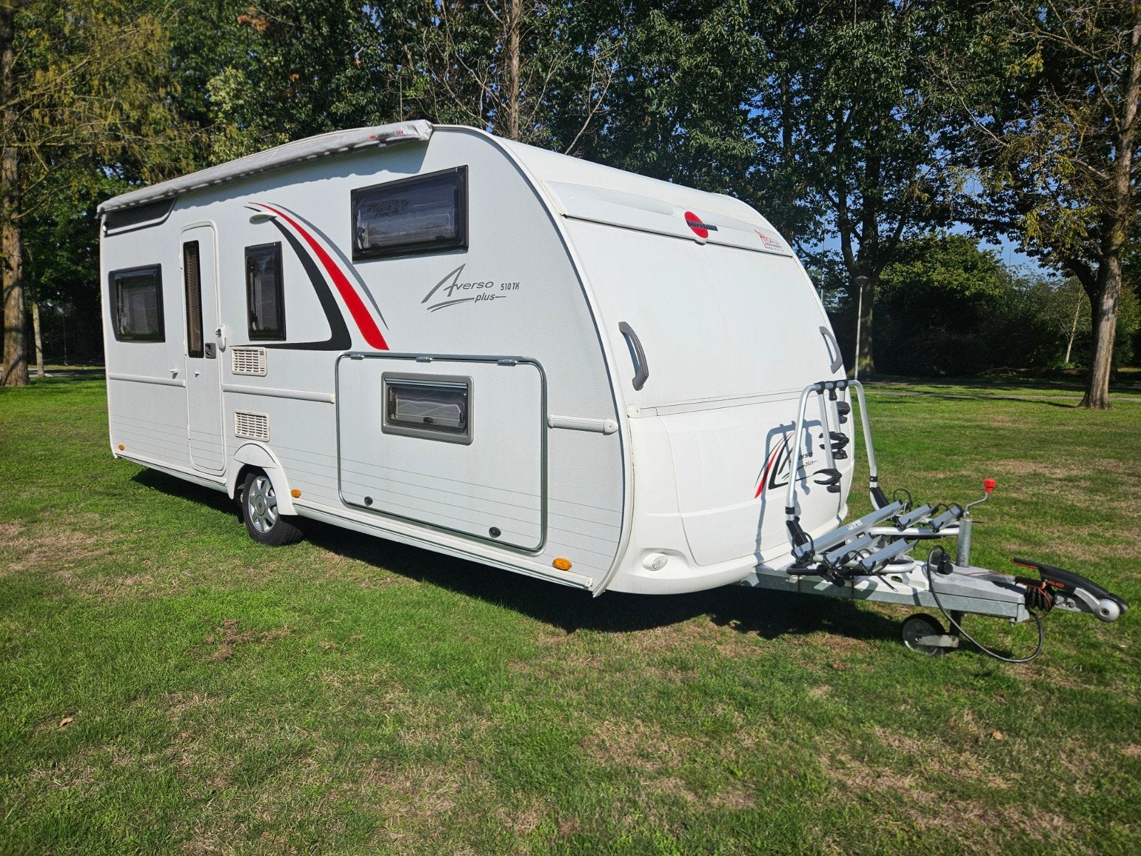 Bürstner Averso Plus 510 TK | Airco, Mover, Stapelbed | LUXE, Caravans en Kamperen, Serviceluik, Rondzit, Dwars-stapelbed, 7 tot 8 meter