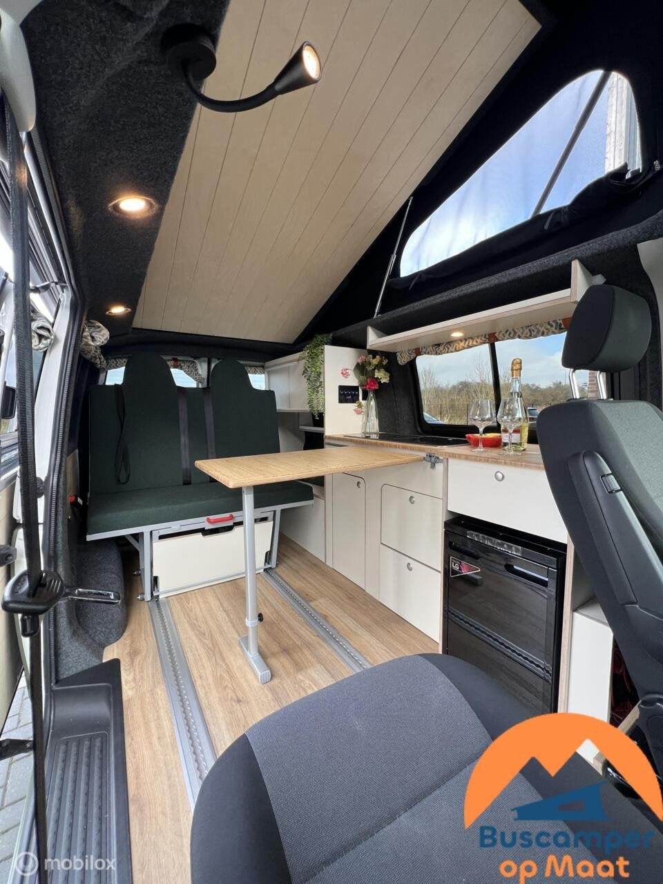 Volkswagen T6.1 buscamper L1H1 Florida 2020 4 persoons, Caravans en Kamperen, Verkoop@buscamperopmaat.nl, Tot en met 2, Bedrijf