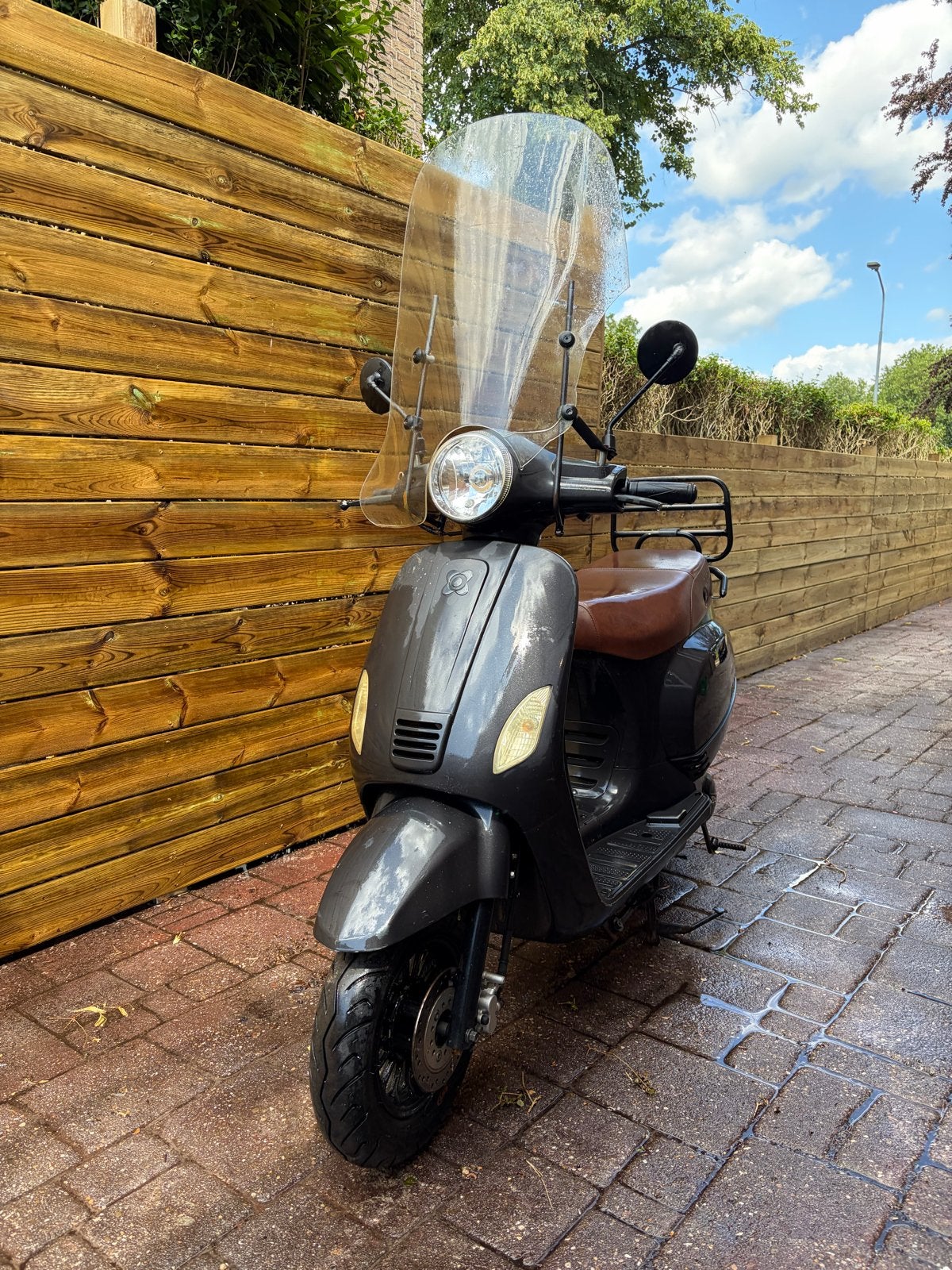 AGM VX50 scooter (opknapper), Fietsen en Brommers, Snorfietsen en Snorscooters, Gebruikt, Piaggio, Benzine, Ophalen
