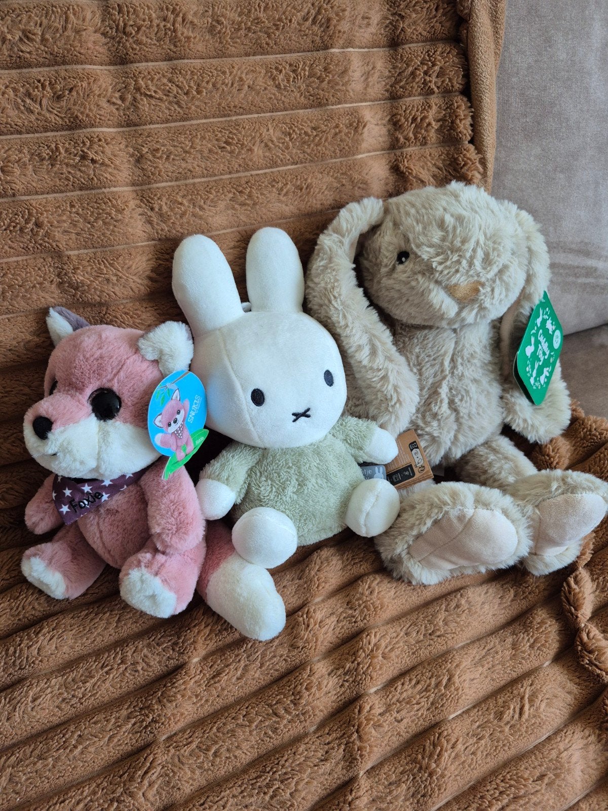 Drie knuffels nieuw - kraamcadeau, Nijntje, Ophalen of Verzenden, Middelgroot (20 tot 80 cm), Konijn