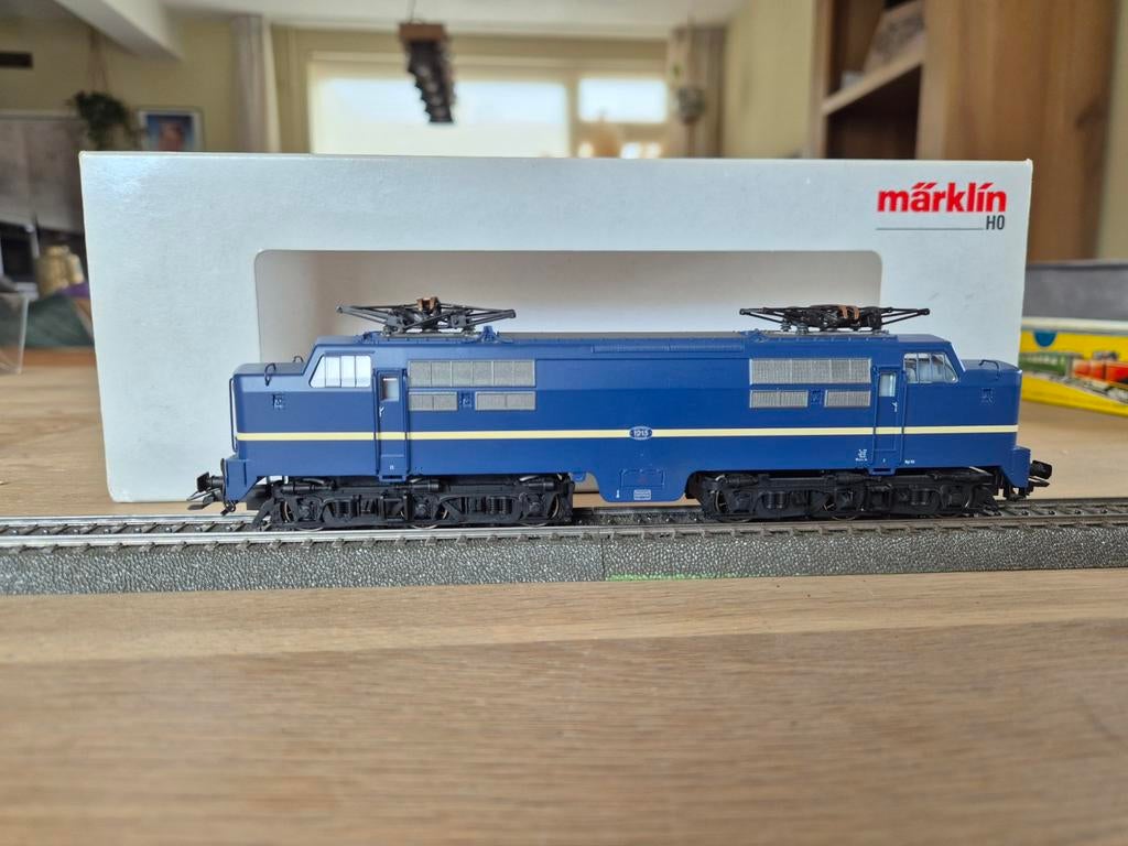Märklin 37121 - NS1215, Hobby en Vrije tijd, Modeltreinen | H0, Wisselstroom, Gebruikt, Locomotief, Ophalen of Verzenden