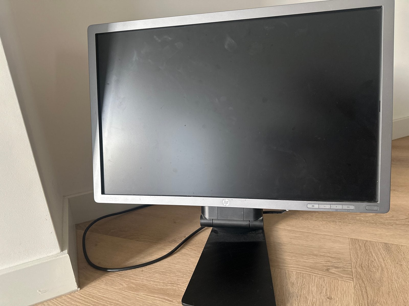 HP EliteDisplay E241i - 24 inch IPS Monitor, Ophalen, Gebruikt, IPS, In hoogte verstelbaar