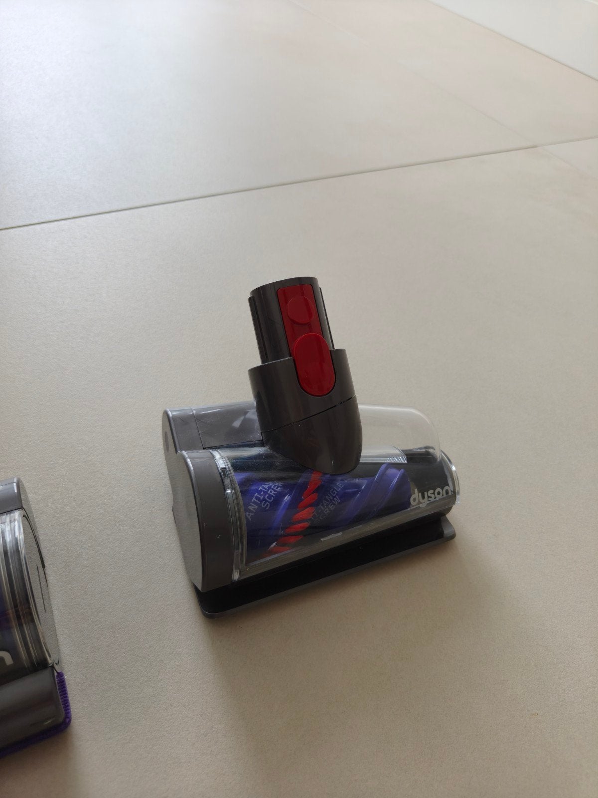 Dyson v15 anti tangle Comb en Screw Nieuw ongebruikt, Ophalen of Verzenden, Nieuw