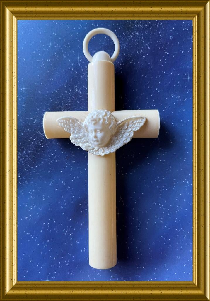 Oude celluloid hanger : kruis, engeltje, Ophalen of Verzenden