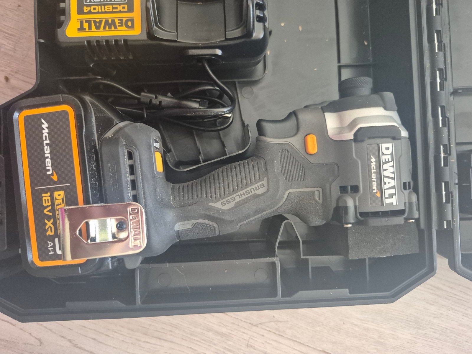 Dewalt slagschroevendraaier, Ophalen, Zo goed als nieuw