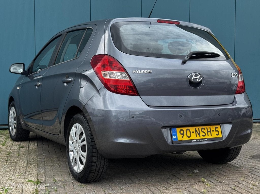 Hyundai i20 1.2i DynamicVersion 1Ste Eigenaar 5Drs Airco Tre, Auto's, Hyundai, 450 kg, Gebruikt, 31 €/maand, 4 cilinders