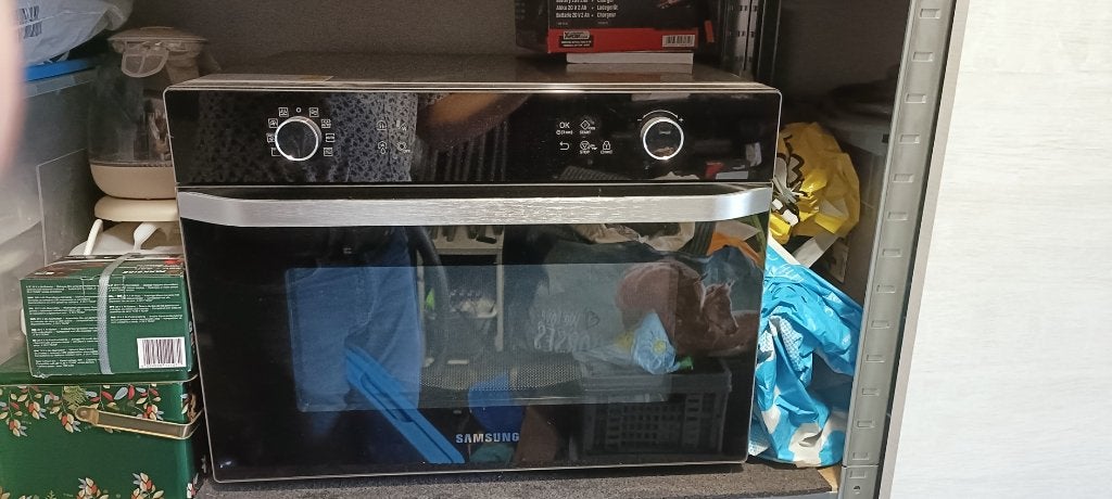 Samsung MC35J805 combimagnetron met grill en hete lucht, Combimagnetron, Ophalen of Verzenden, Zo goed als nieuw, Draaiplateau