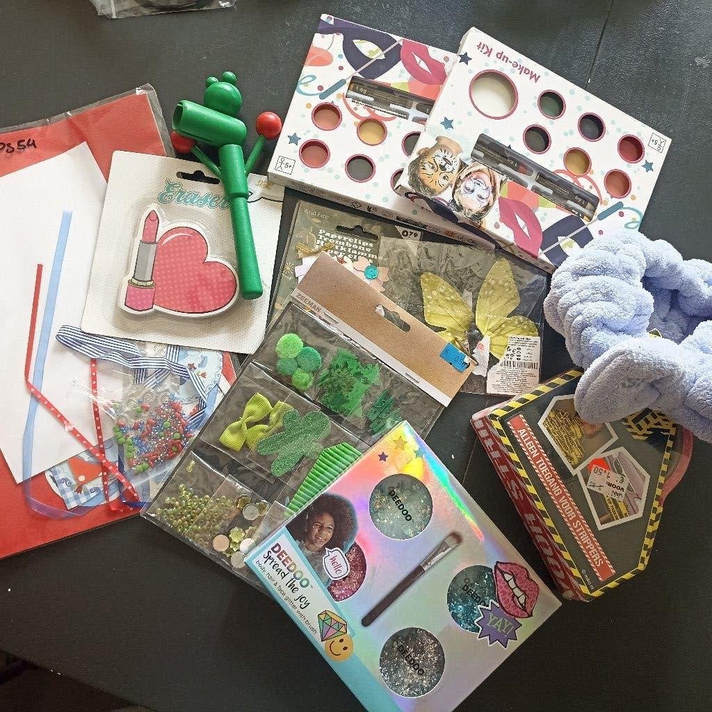 Knutsel, gum, make up kits, body glitter, Ophalen, Nieuw, Overige typen