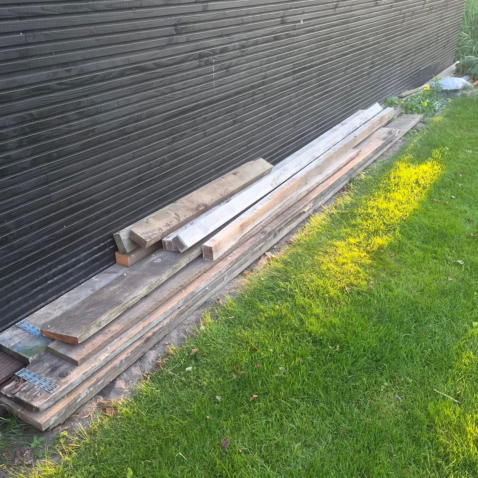 Diverse gebruikte houten planken en balken voor bekisting, Geïmpregneerd, Gebruikt, Ophalen of Verzenden, Balk
