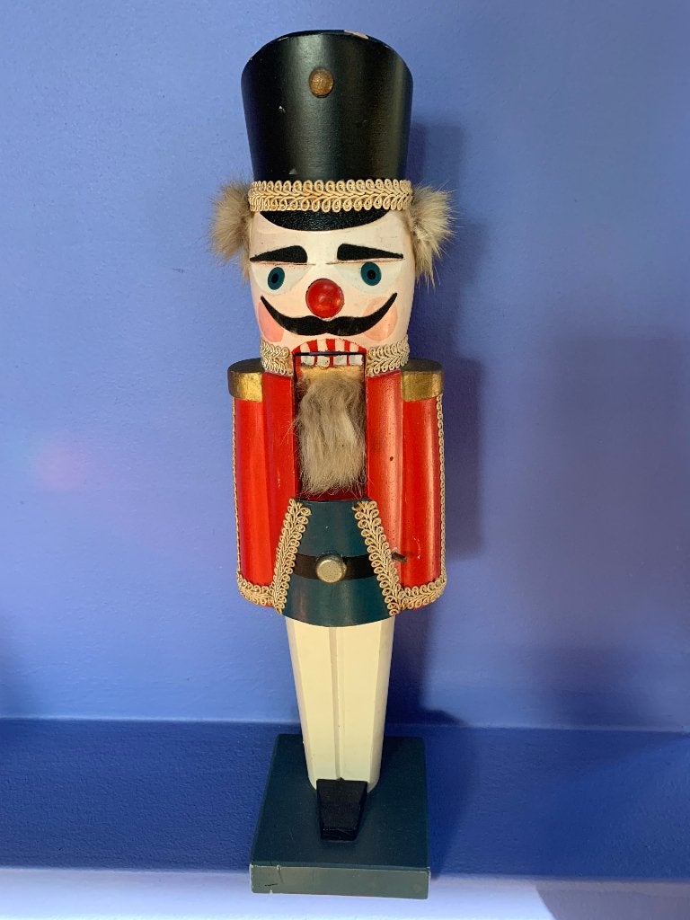 Vintage Ertsgebergte houten notenkraker van 38 cm hoog, Ophalen of Verzenden, Huis en Inrichting