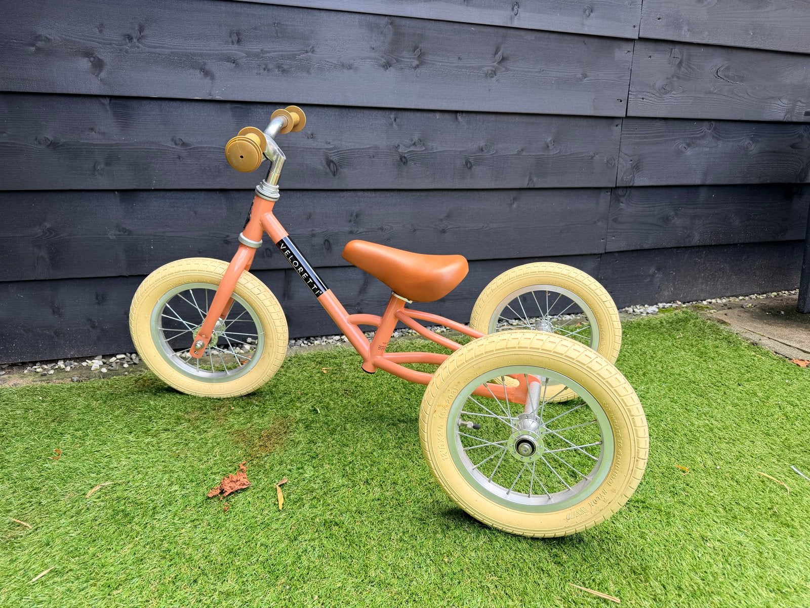 Veloretti loopfiets in zeer goede staat, Ophalen, Zo goed als nieuw, Minder dan 16 inch